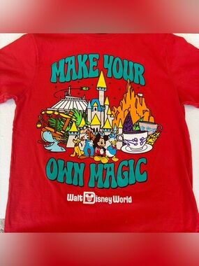 Disney “Make Your Own Magic” Mickey & Friends Graphic Tee, Size Large